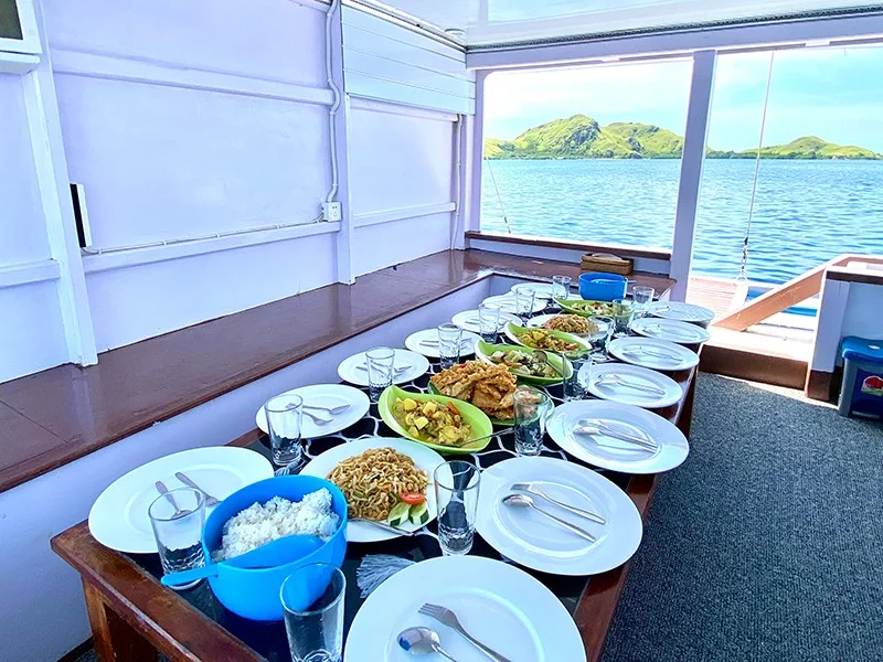 Cirox 2 Phinisi - Luxury Phinisi Komodo Charter 2026